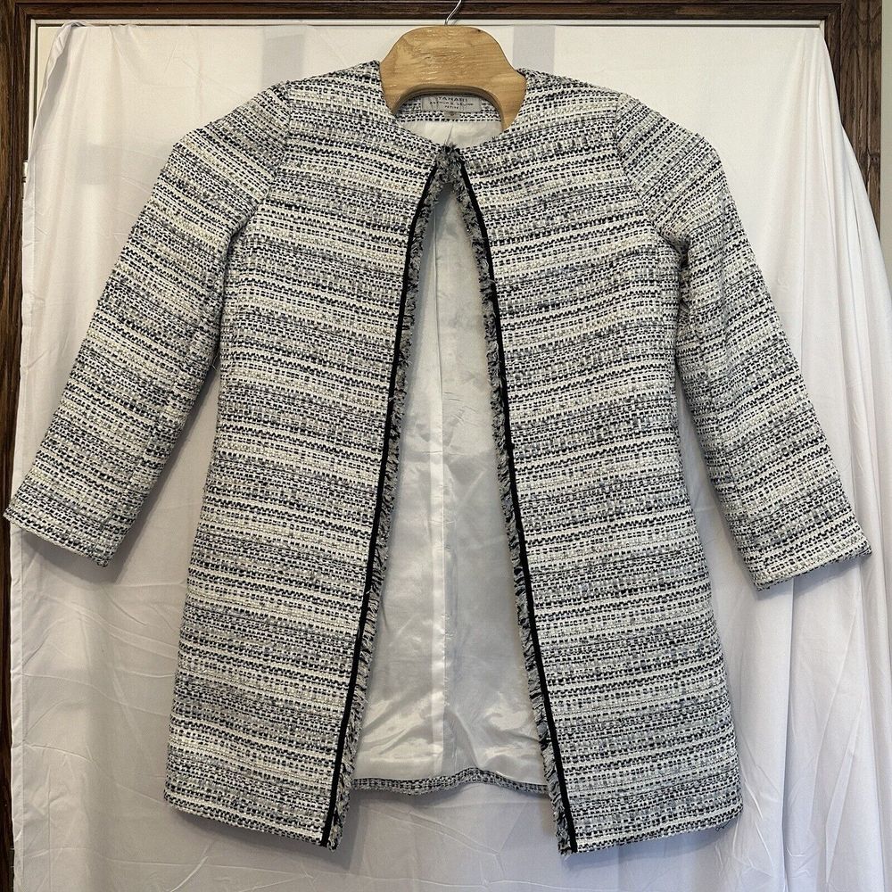 Tahari Arthur S. Levine Womens Jacket Blazer Size 6Petite Blue White Tweed Long